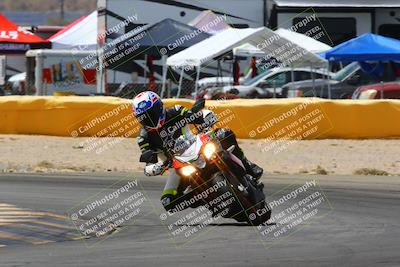 media/Apr-09-2022-SoCal Trackdays (Sat) [[c9e19a26ab]]/Turn 2 (1140am)/